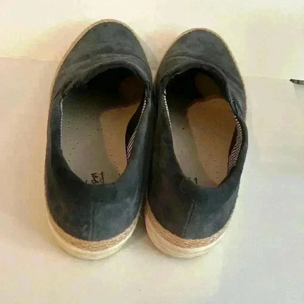 Clarks Marie Pearl Navy Nubuck Slip On Leather Loafers size 6.5M